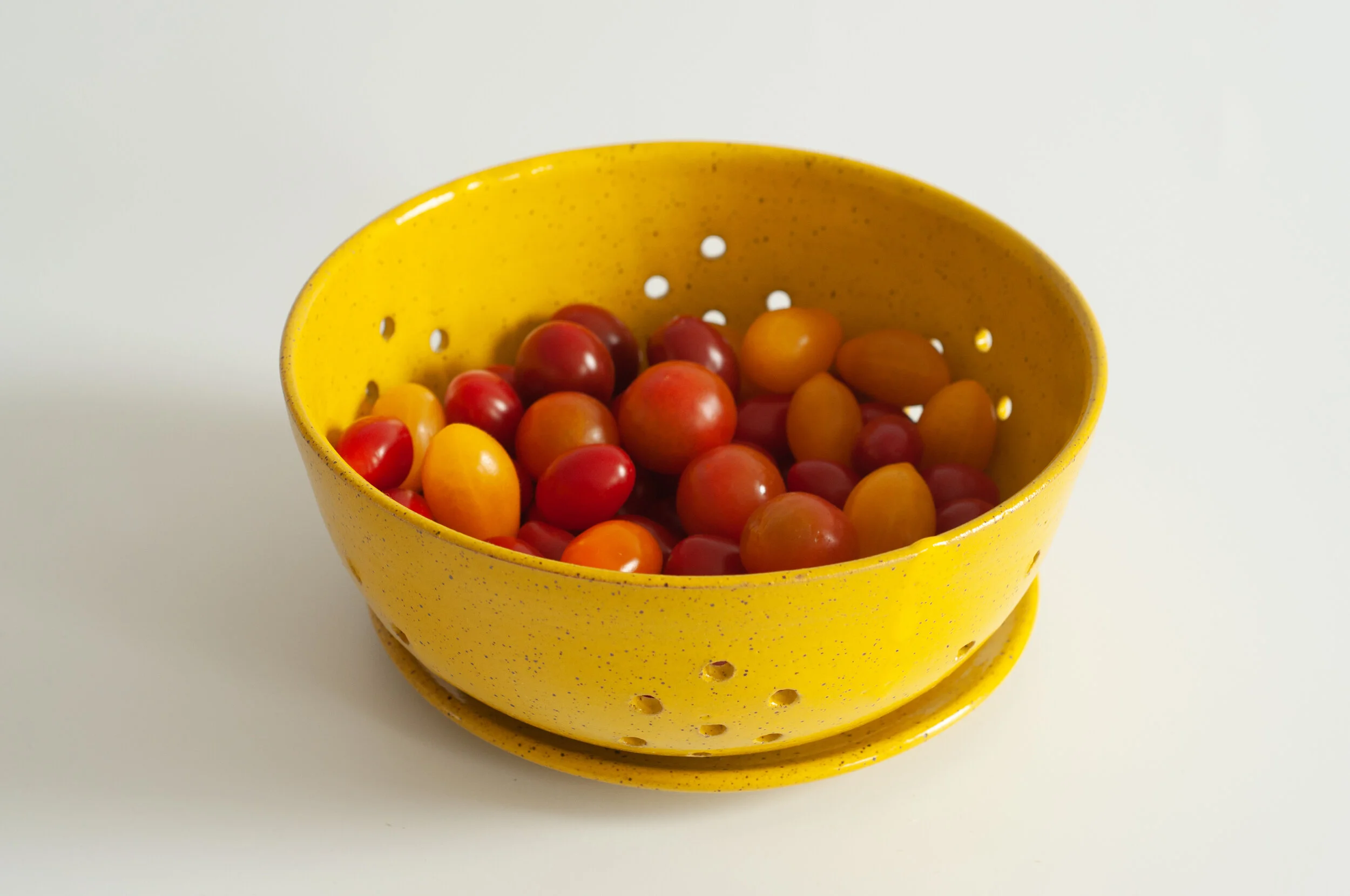 Berry Bowl with Dish Large