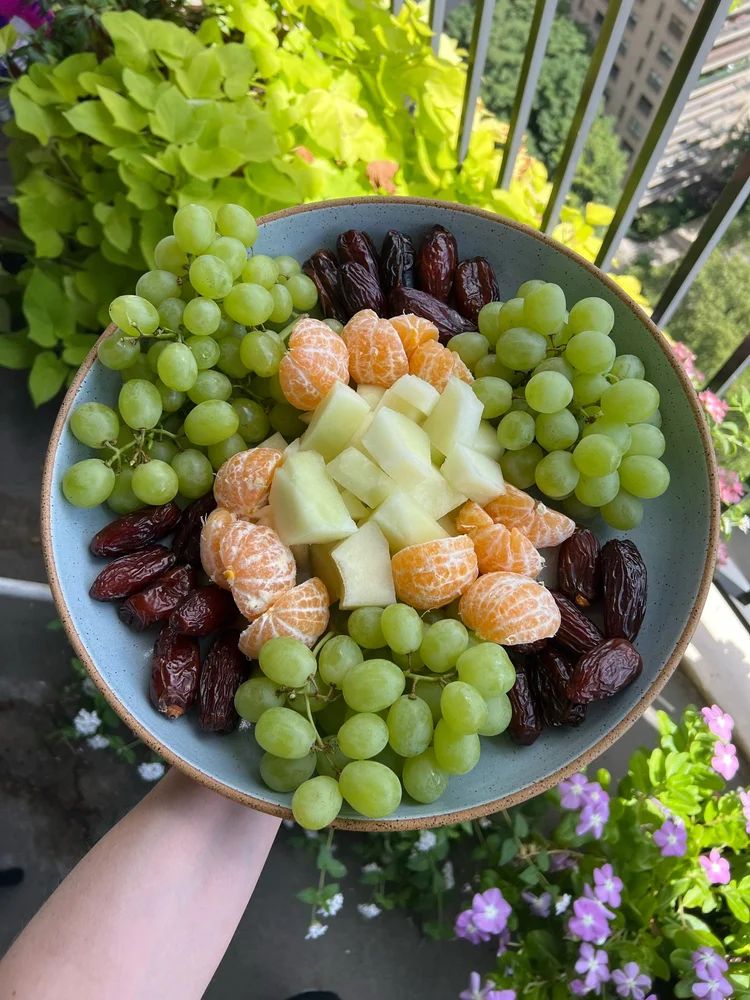 Serving Platter with Lip 4