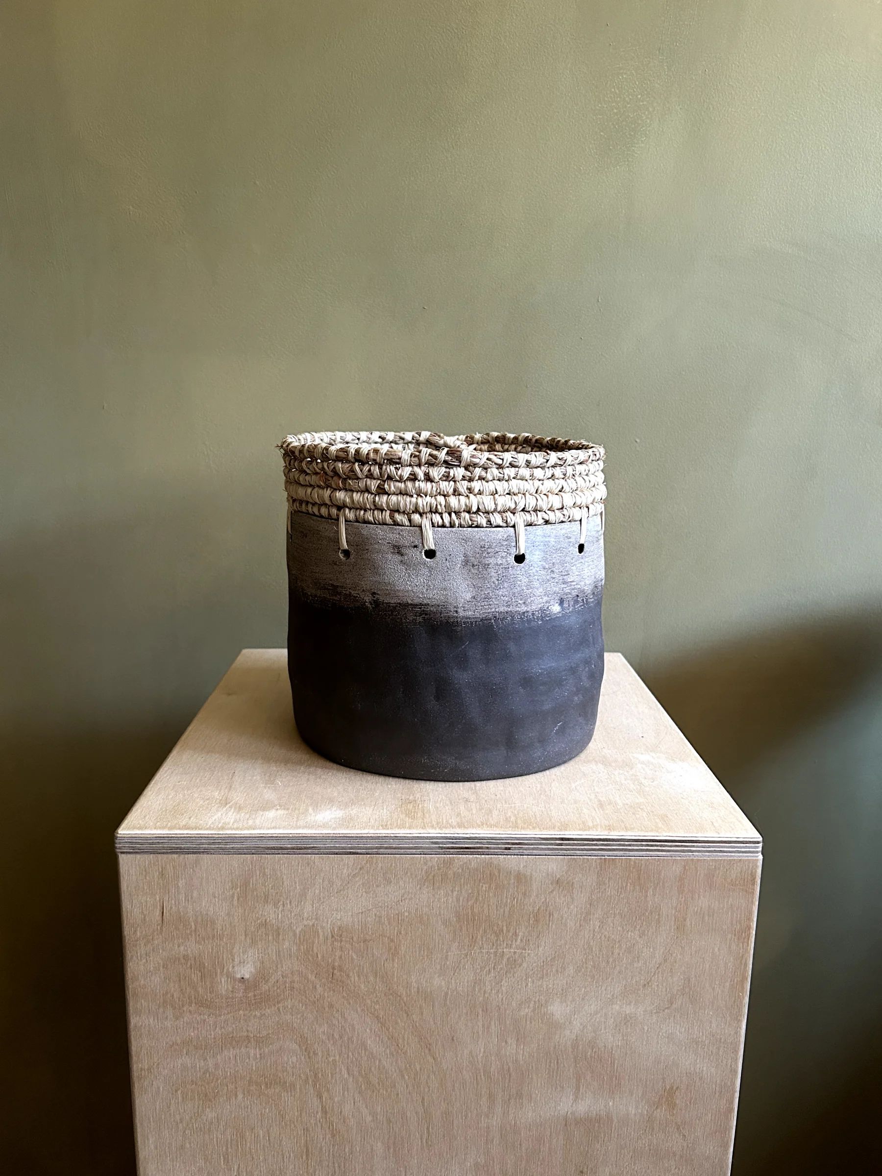 Woven Top Planter 4