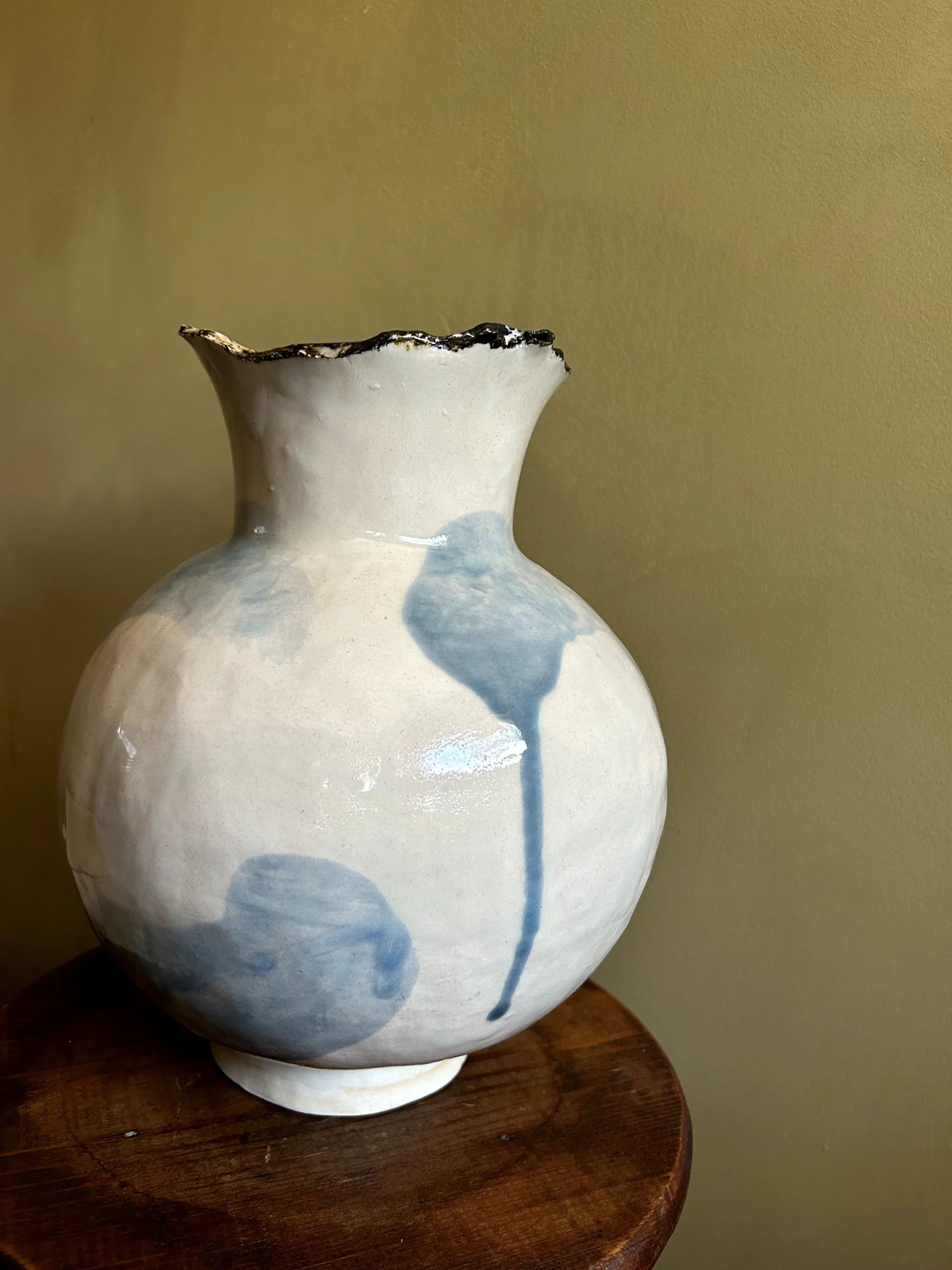 Blue Swoop Moon Jar 4