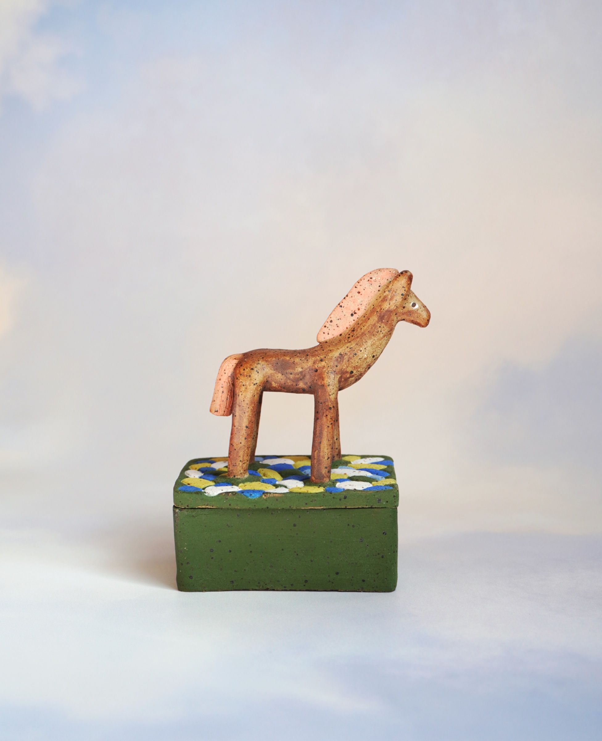 Cavalinho Box by Rosa Flan