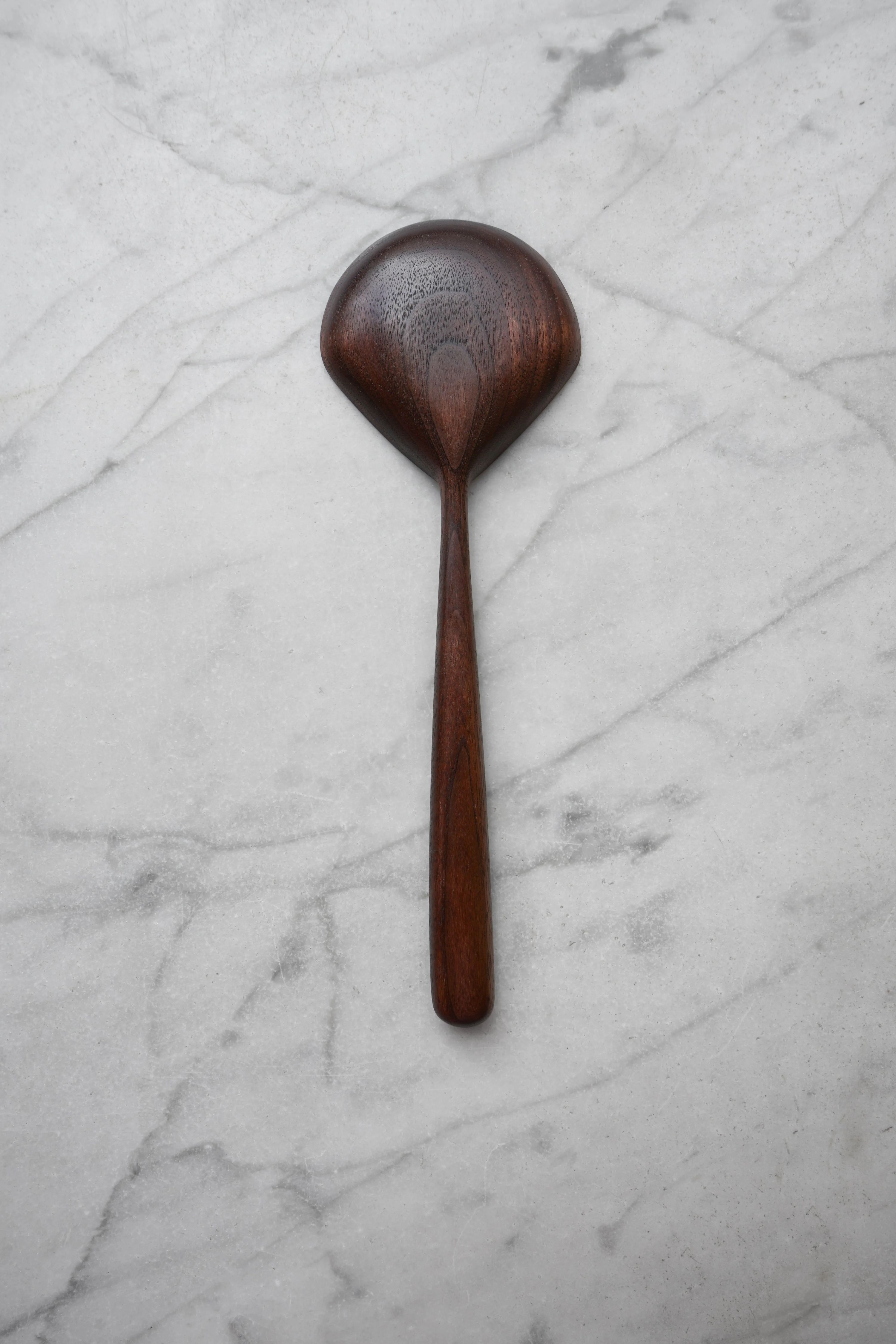 Large Shell Cooking/Serving Spoon - Walnut Wood 3