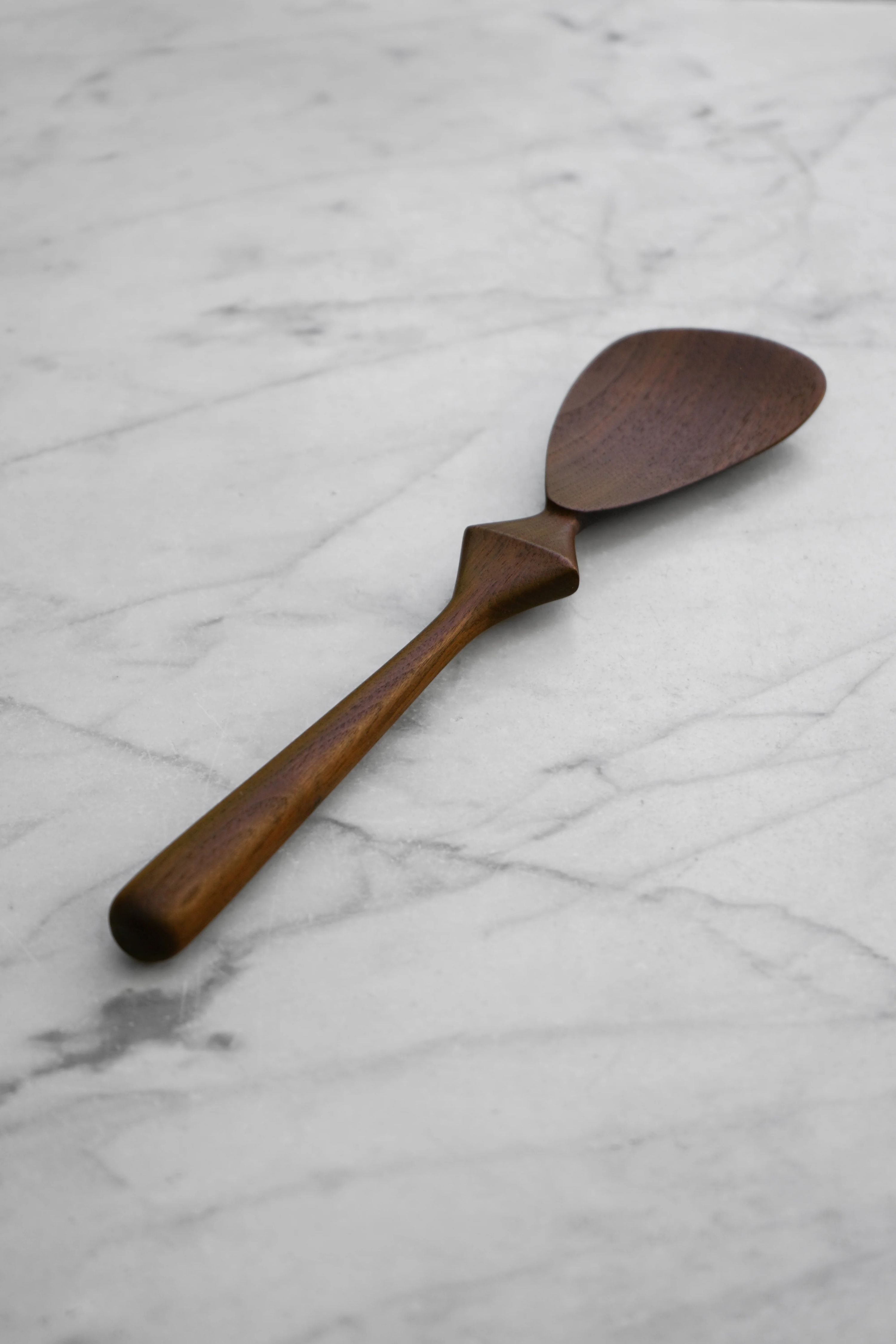 Modern Cooking Spatula - Diamond Handle - Walnut Wood 3