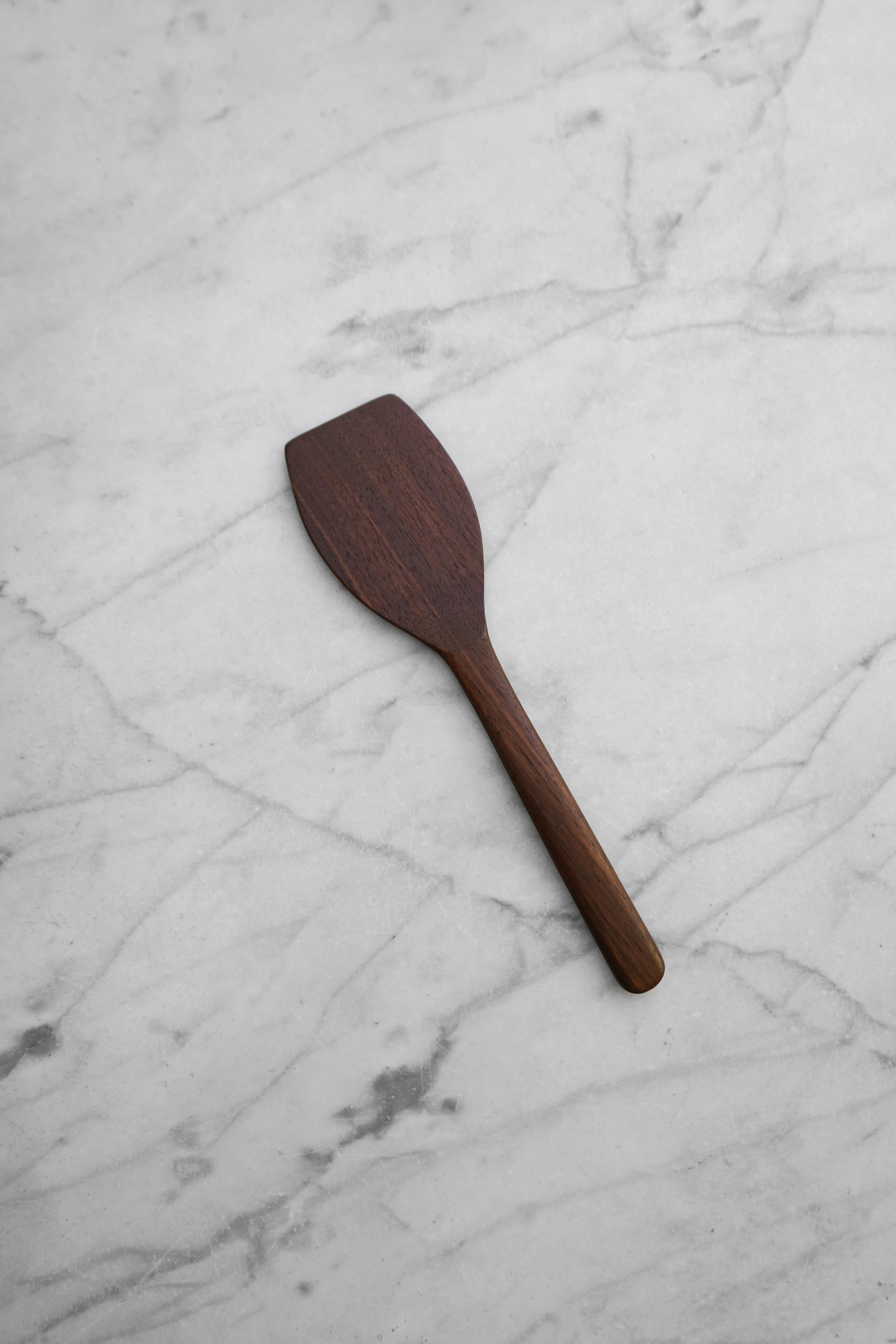 Flat Line - OG Spatula - Walnut or Cherry Wood 6