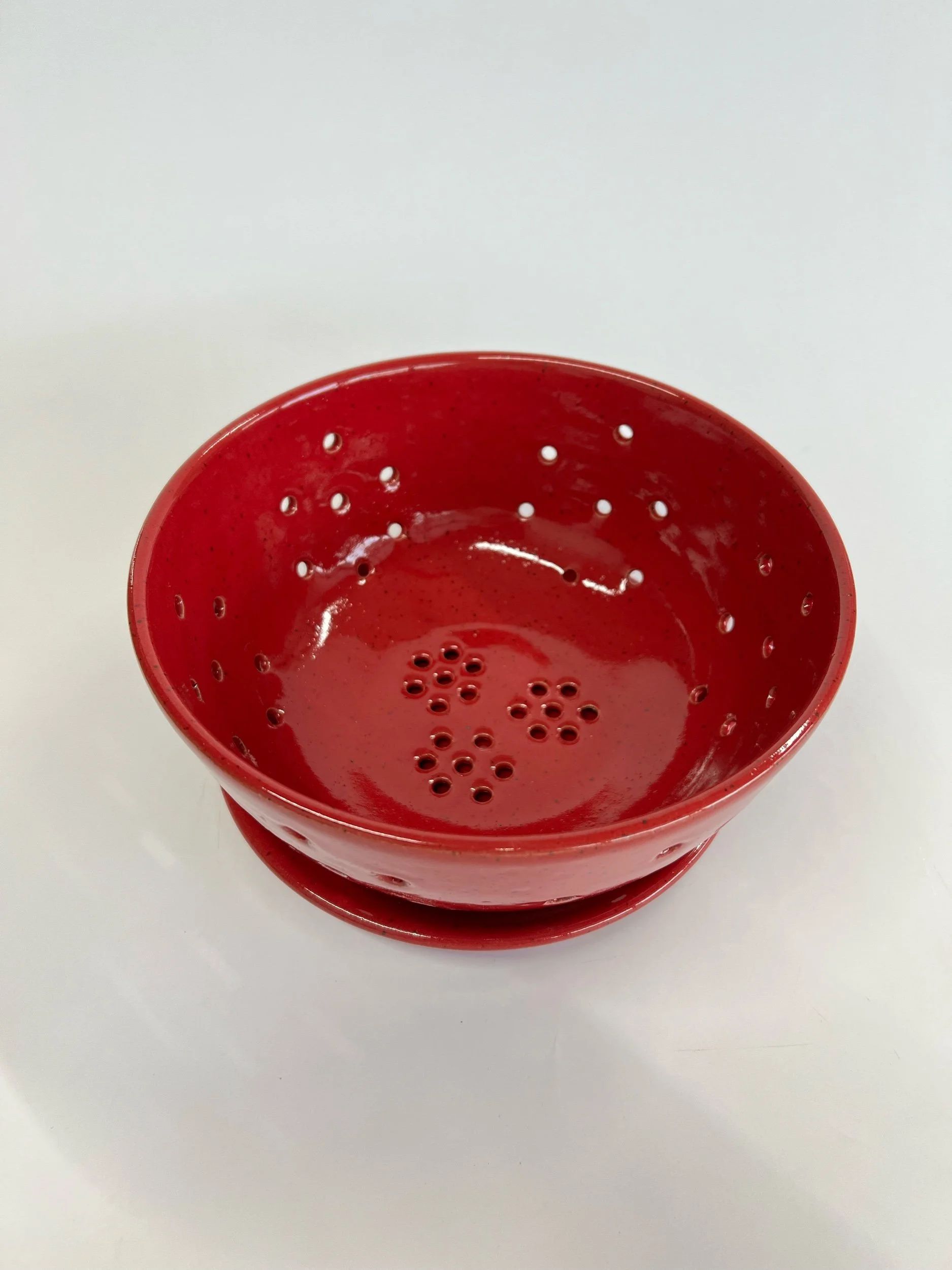 Berry Bowl with Dish Large 8