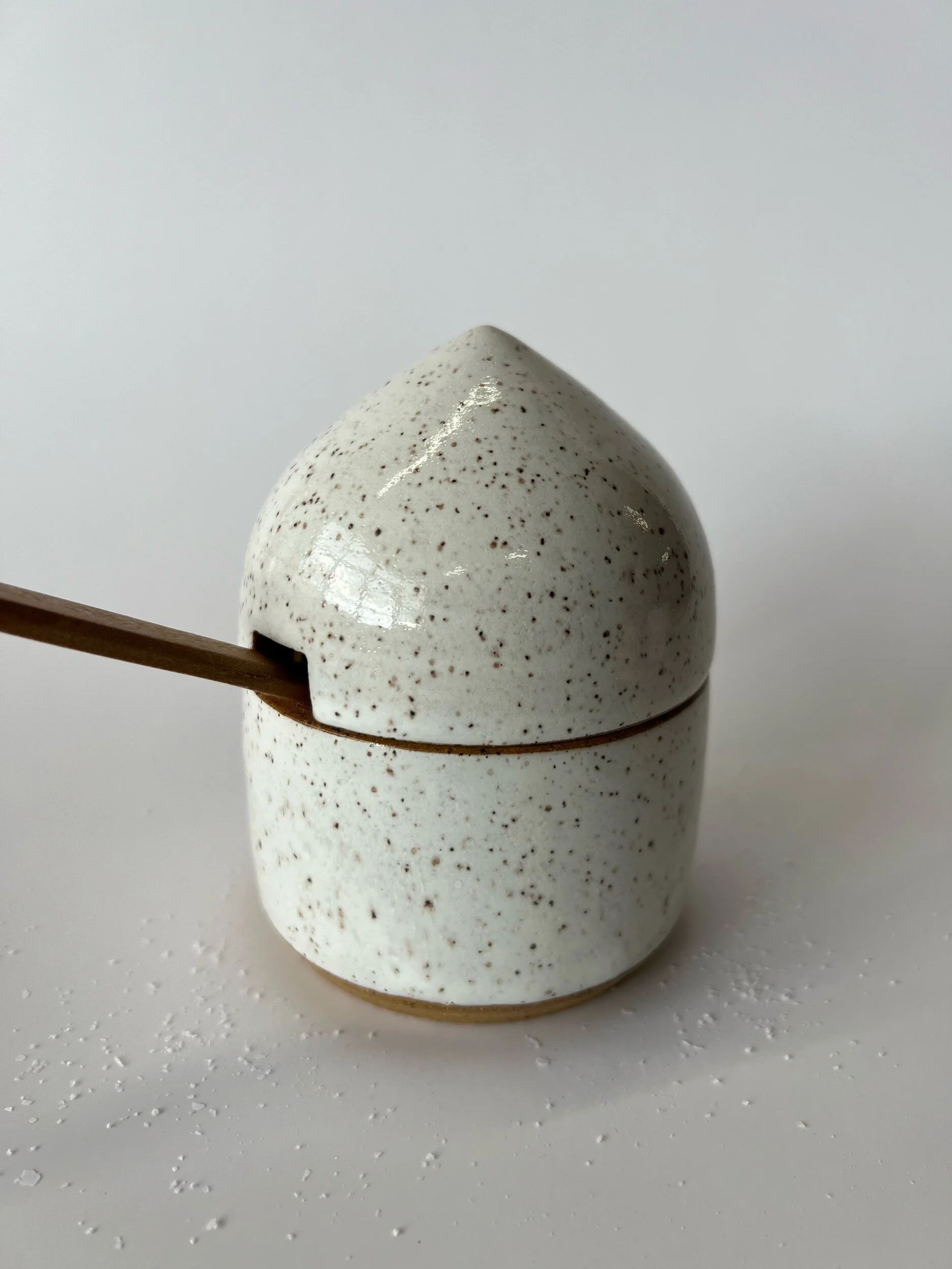Sugar Bowl with Lid 14