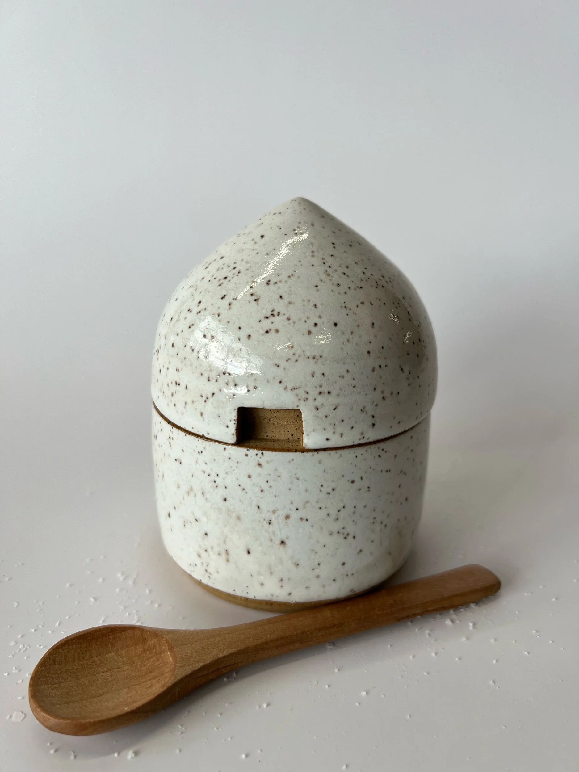 Sugar Bowl with Lid 15