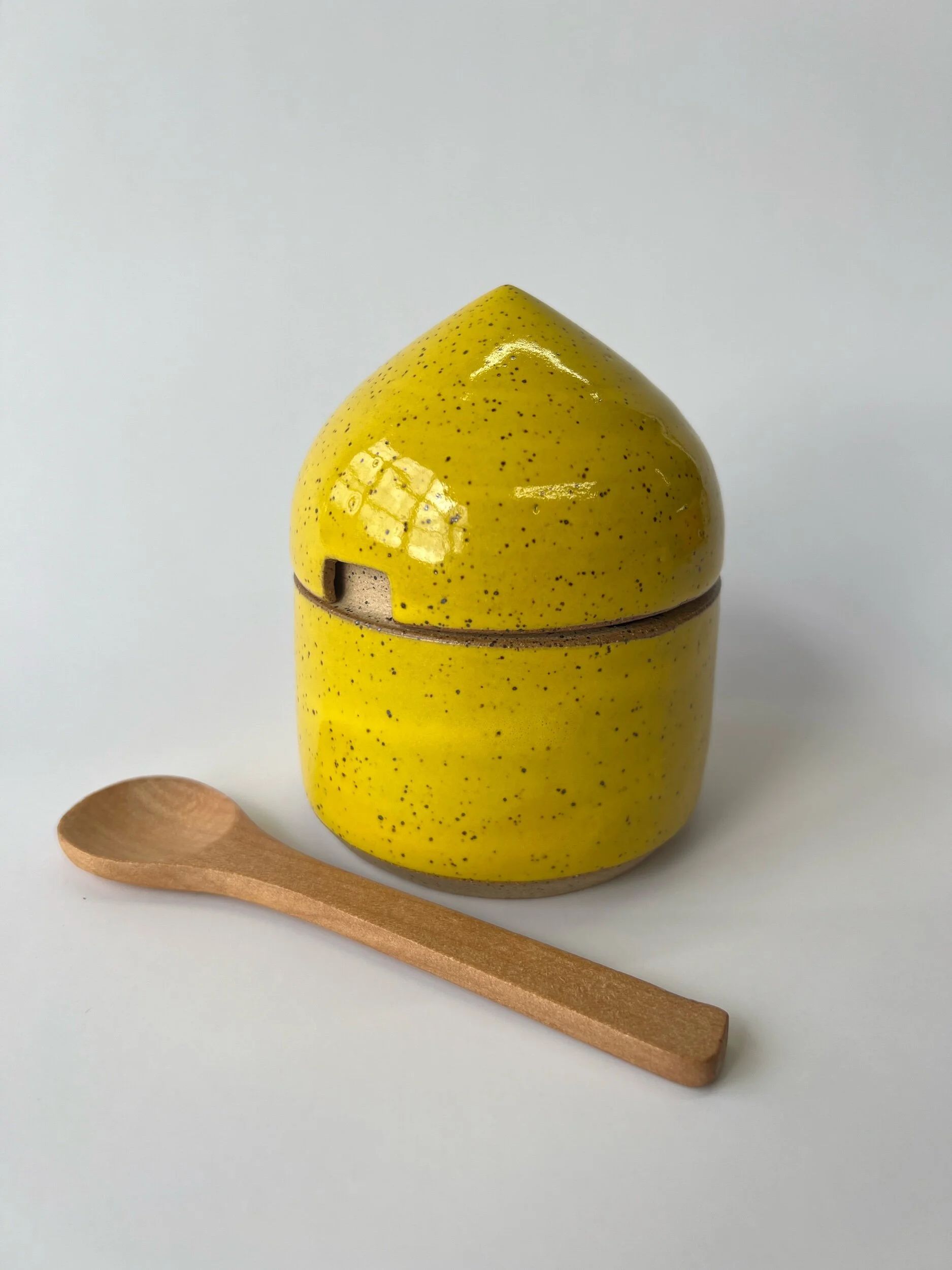 Sugar Bowl with Lid 20