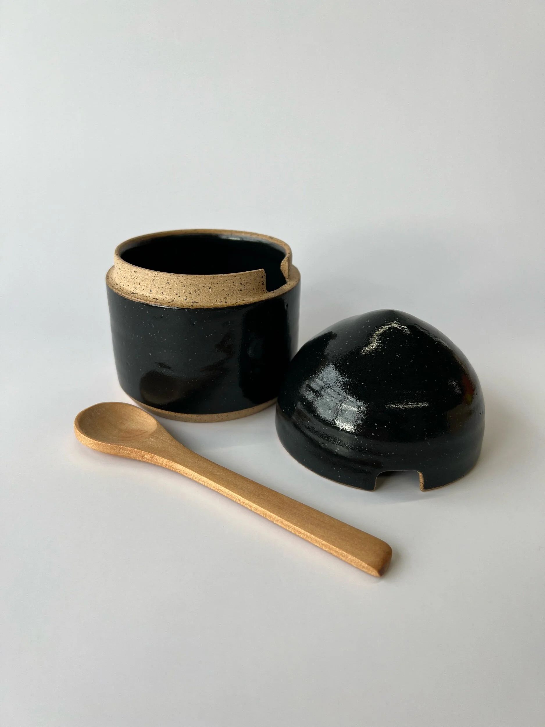 Sugar Bowl with Lid 22