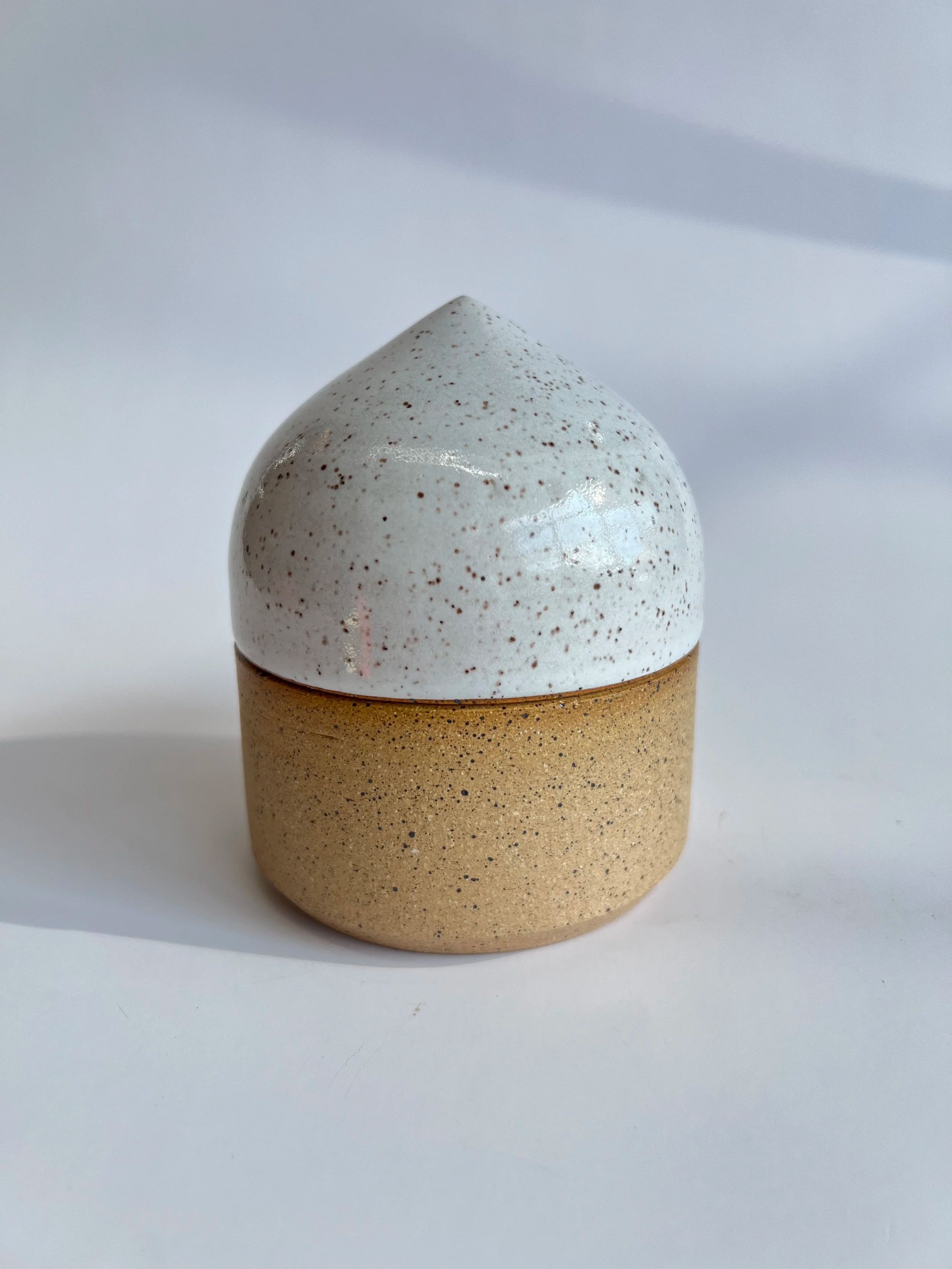 Sugar Bowl with Lid 26