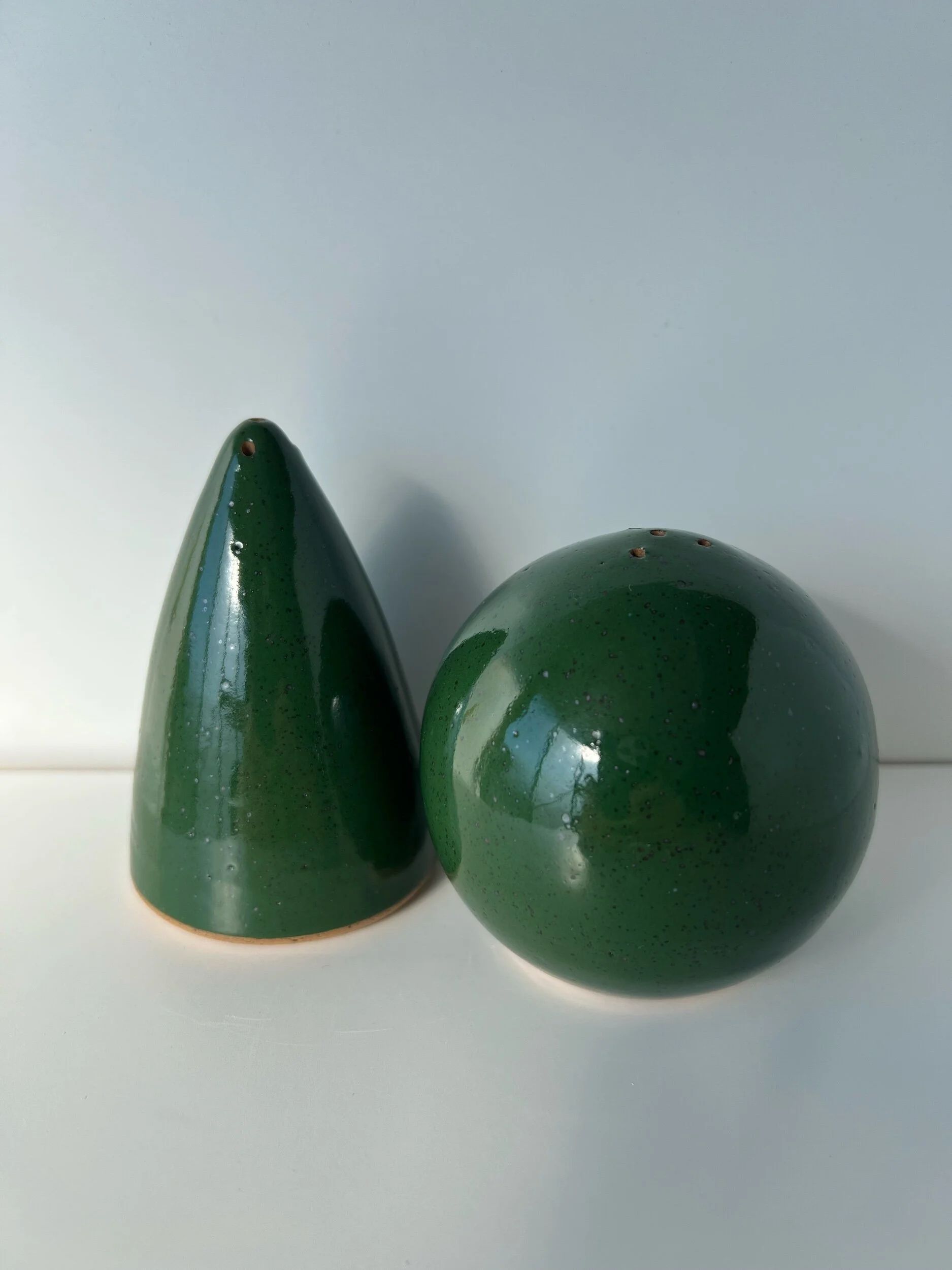 Salt and Pepper Shaker 7
