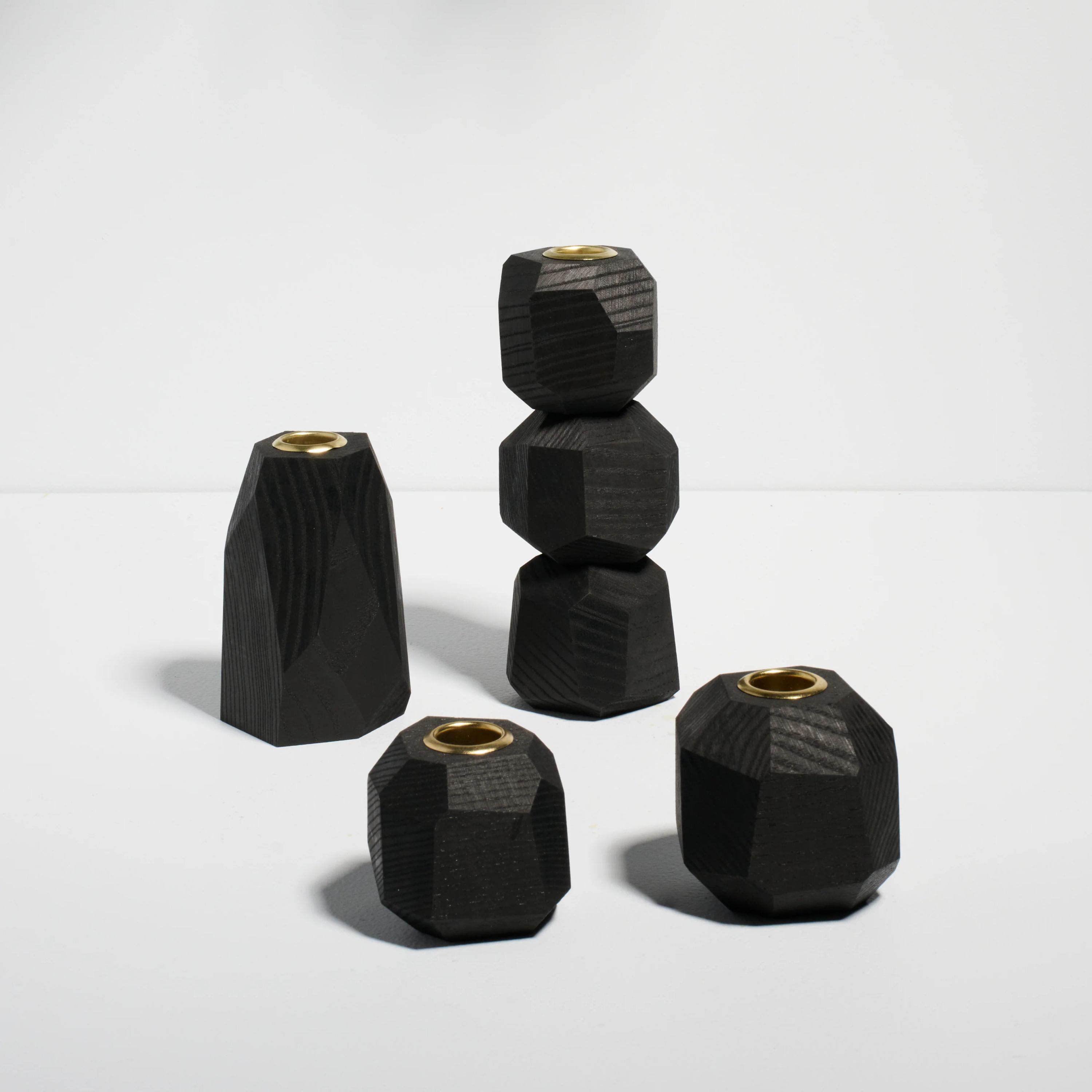 UGO Midnight Black 6
