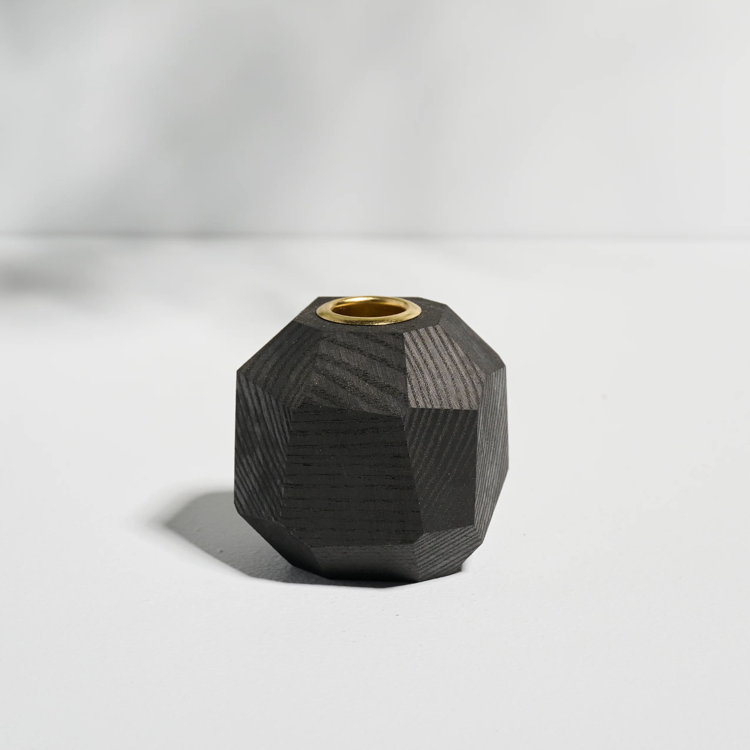 UGO Midnight Black 7