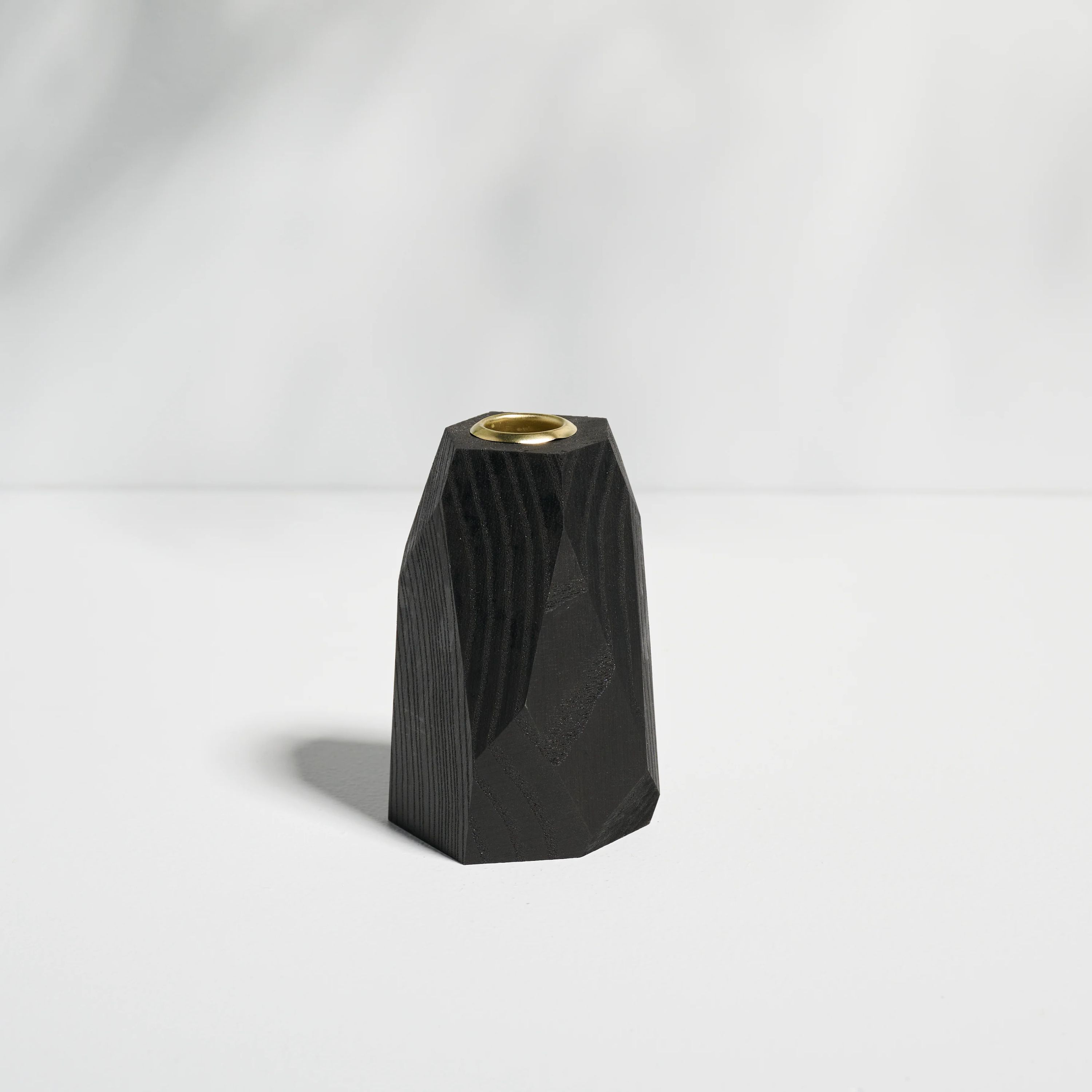 UGO Midnight Black 10