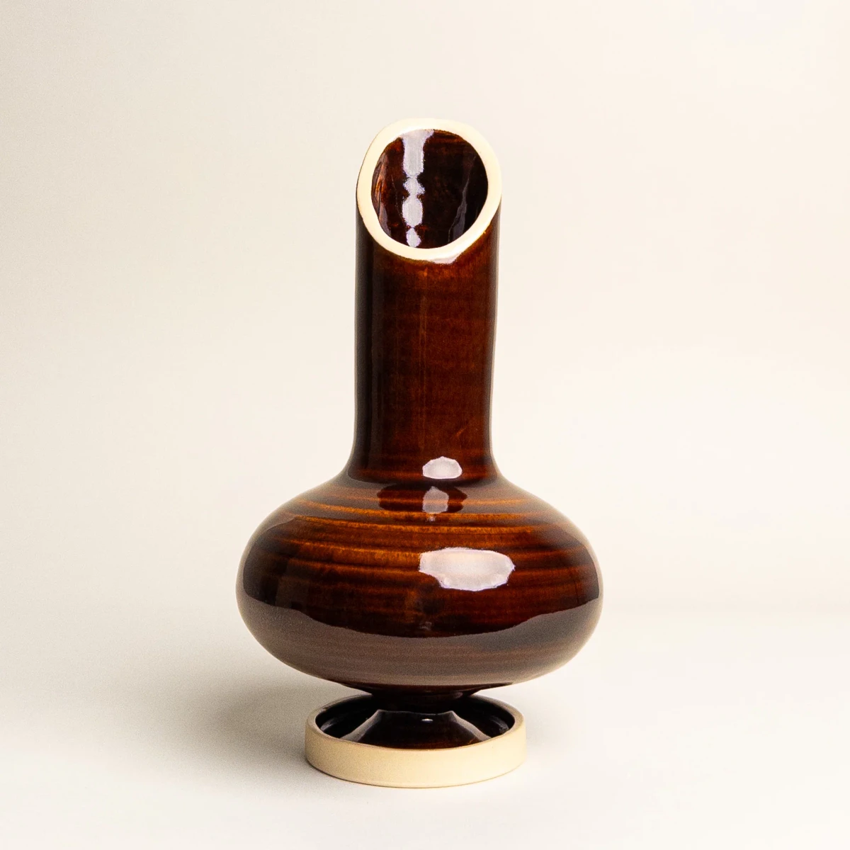 Swung Vase by DEEP BLACK